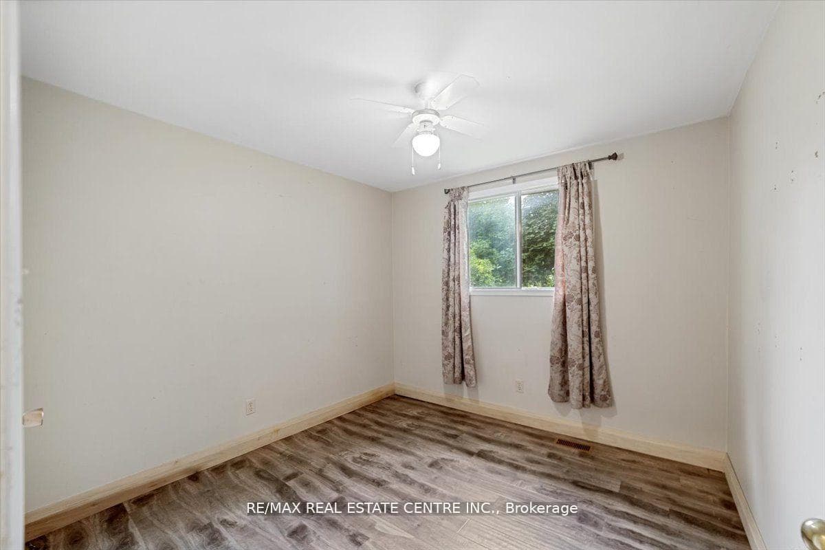 27 Bernick Drive photo 18
