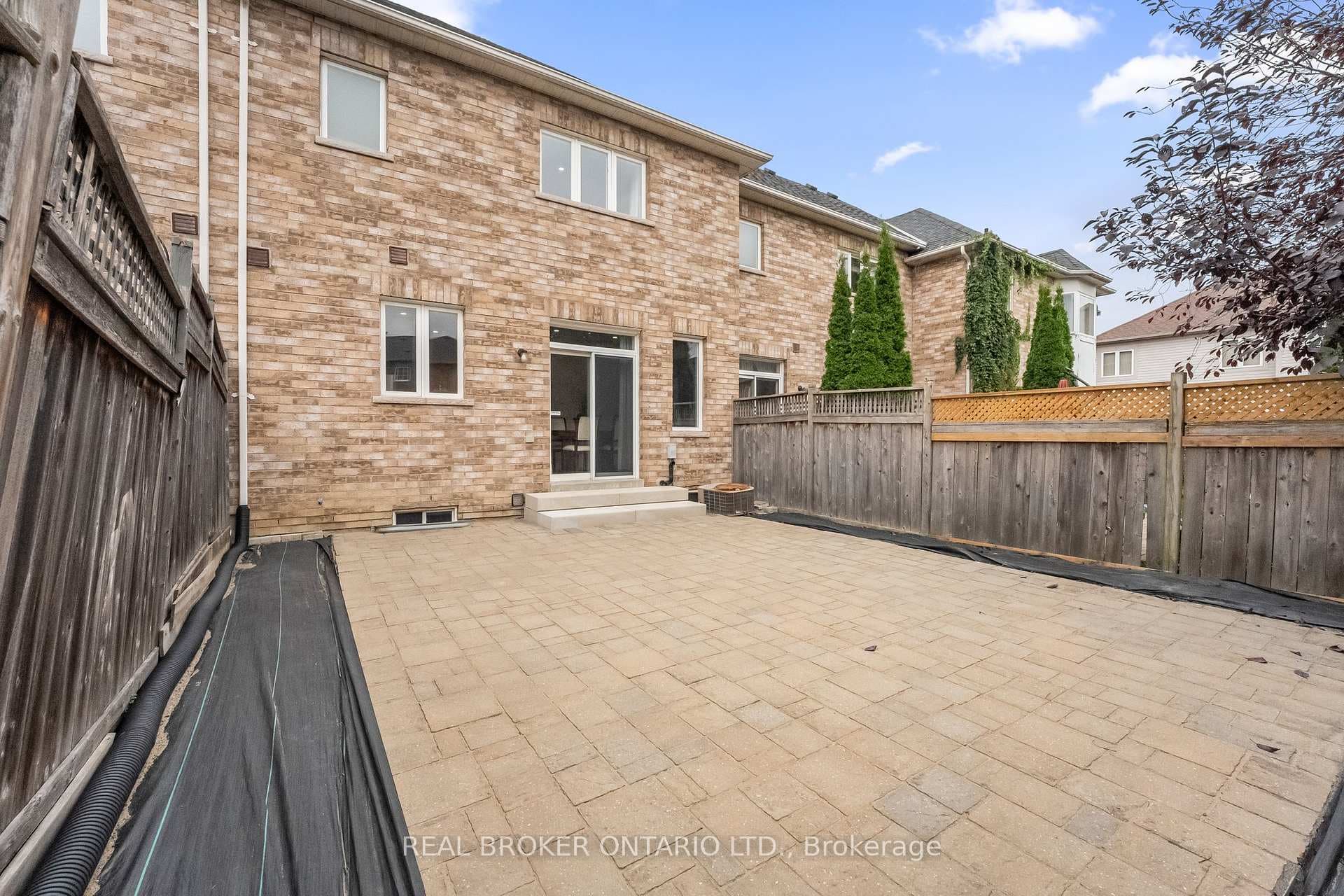 99 Limeridge Street photo 22