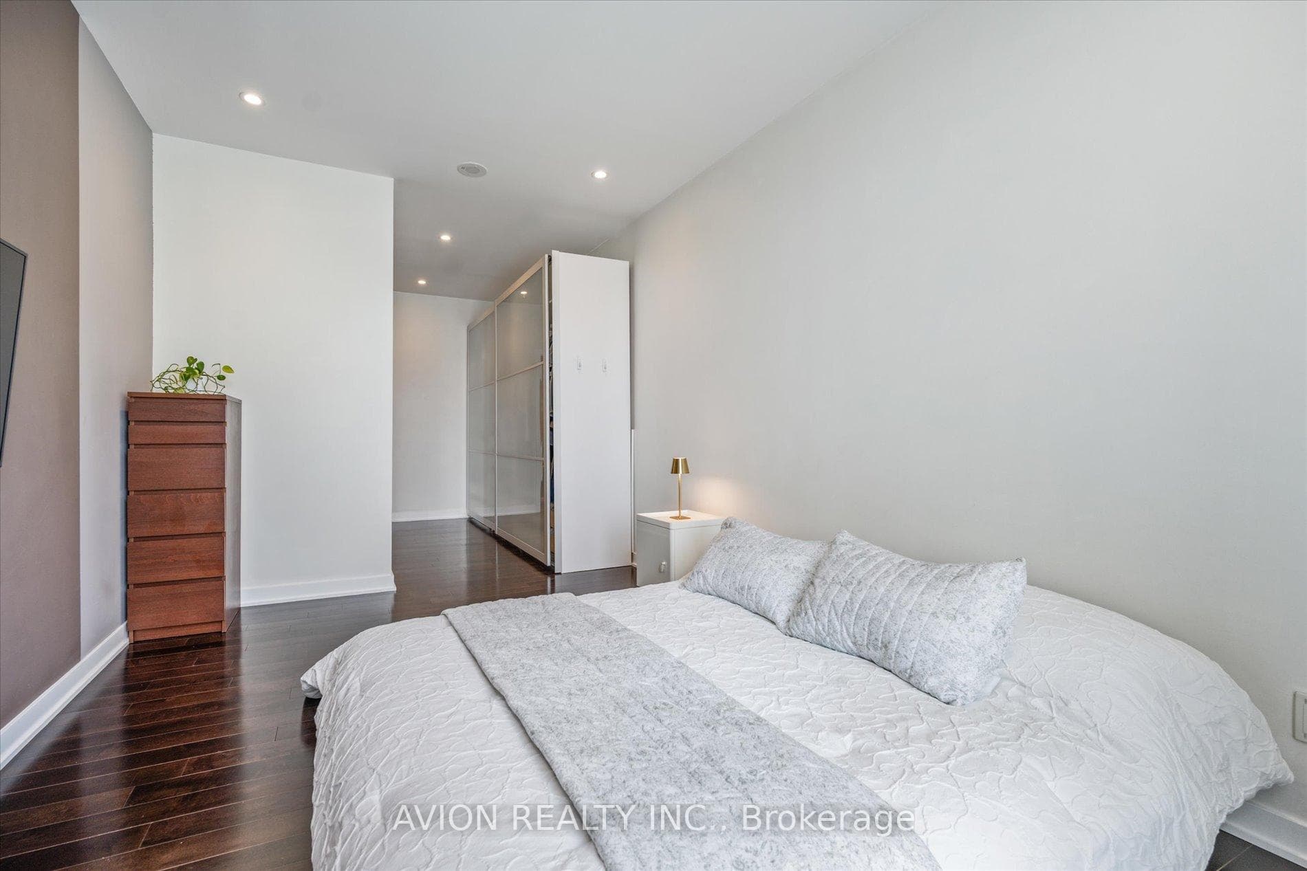 50 Lynn Williams Street Unit Ph 2402 photo 14