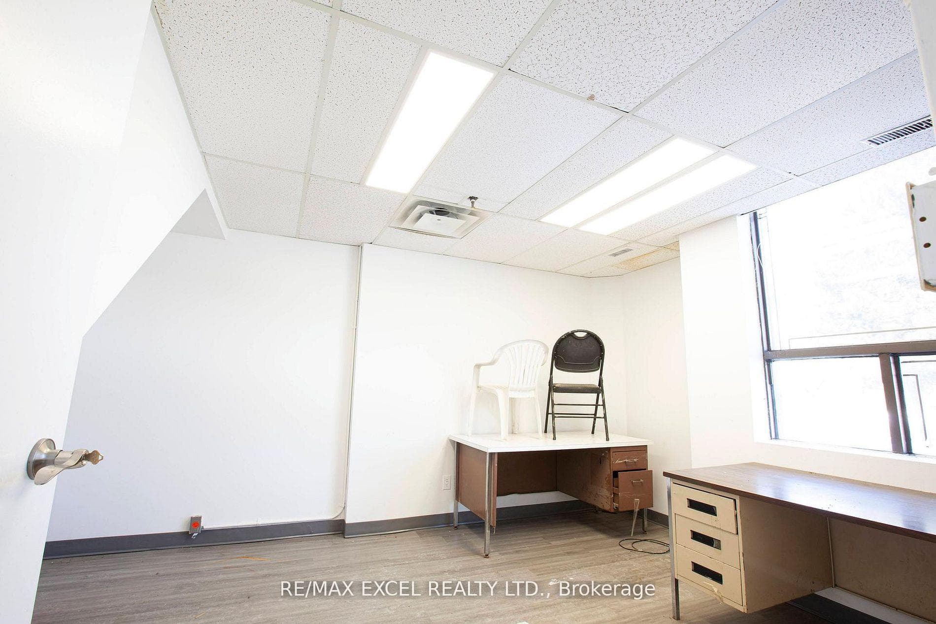 37 Ferrier Street Unit 8 photo 9