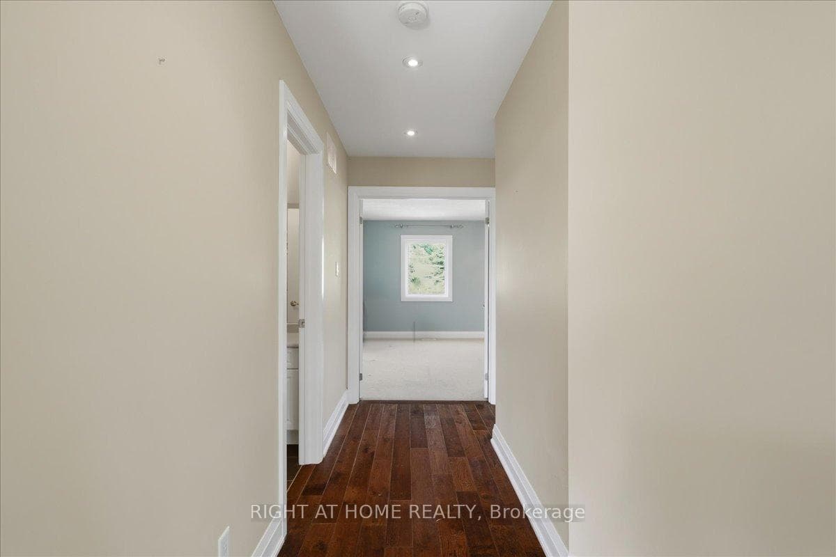 31 Christy Drive photo 28