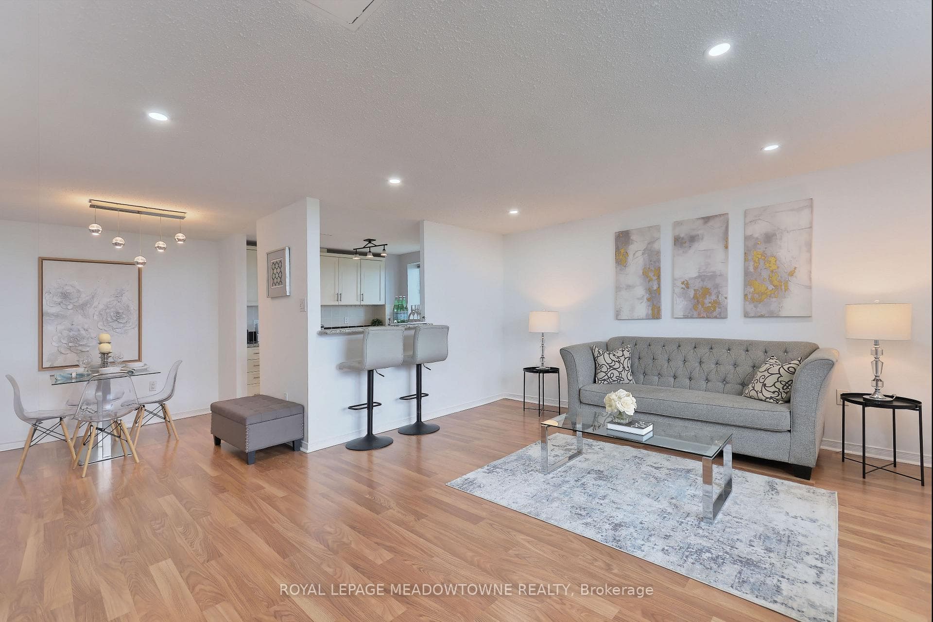 6720 Glen Erin Drive Unit 1013 photo 7