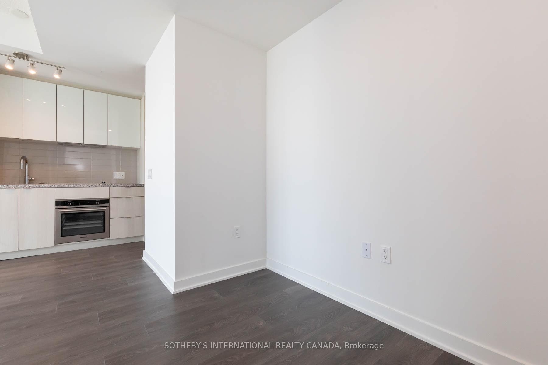 125 Blue Jays Way Unit 5001 photo 14