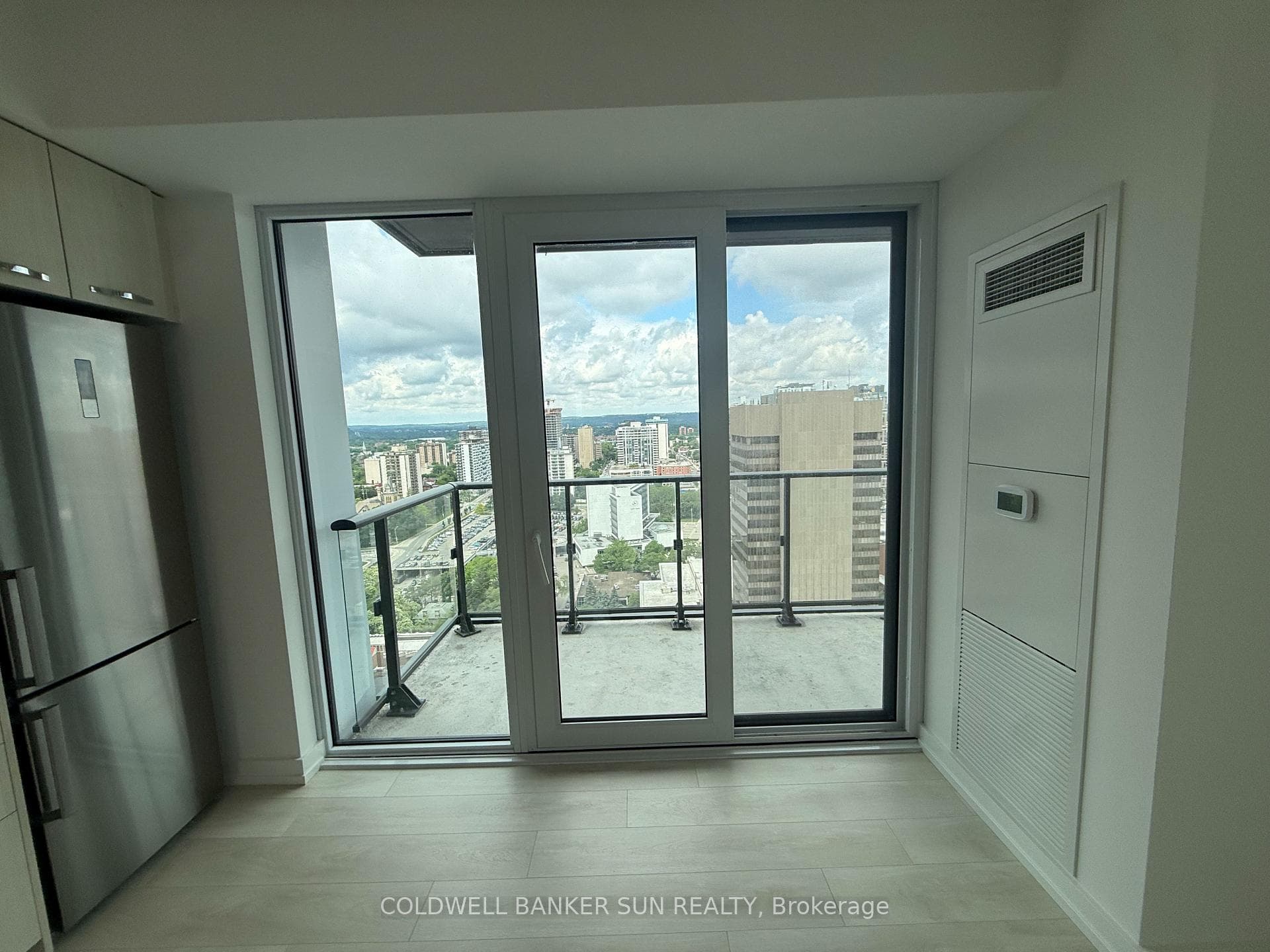 75 James Street Unit 2502 photo 10