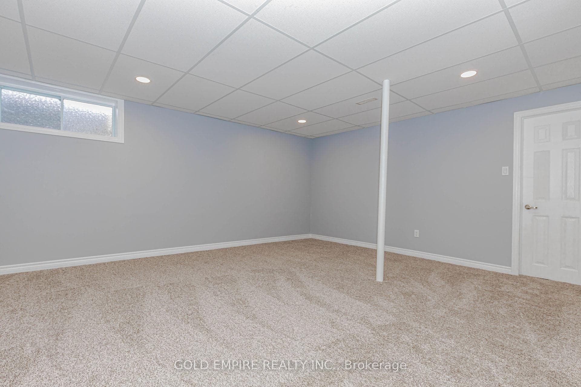 700 Osgoode Drive Unit 106 photo 41