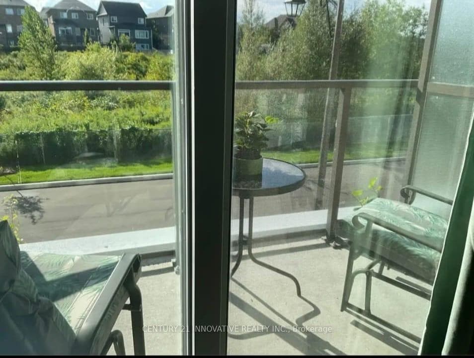 385 Arctic Red Drive Unit 220 photo 12