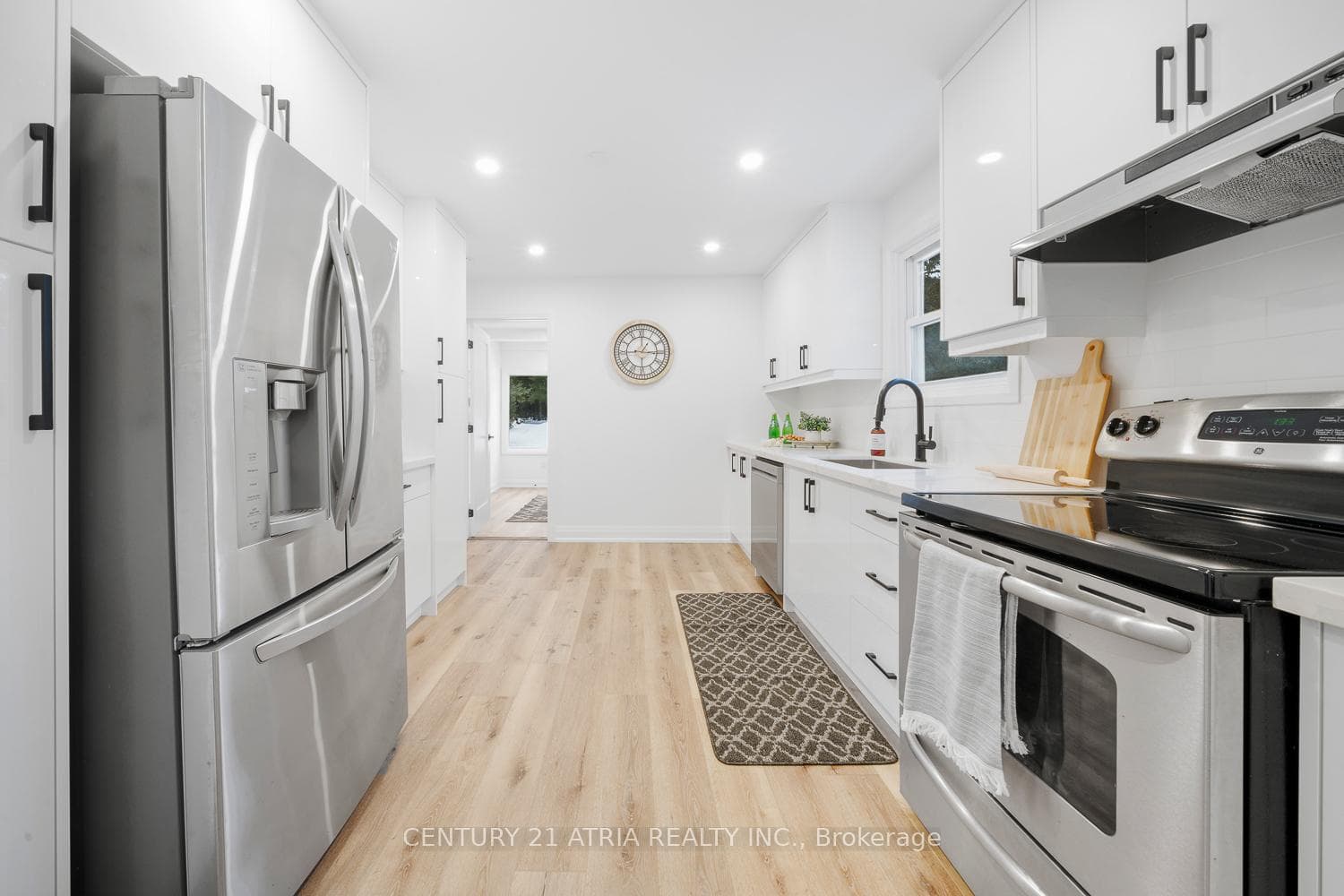 1555 Gill Road photo 14