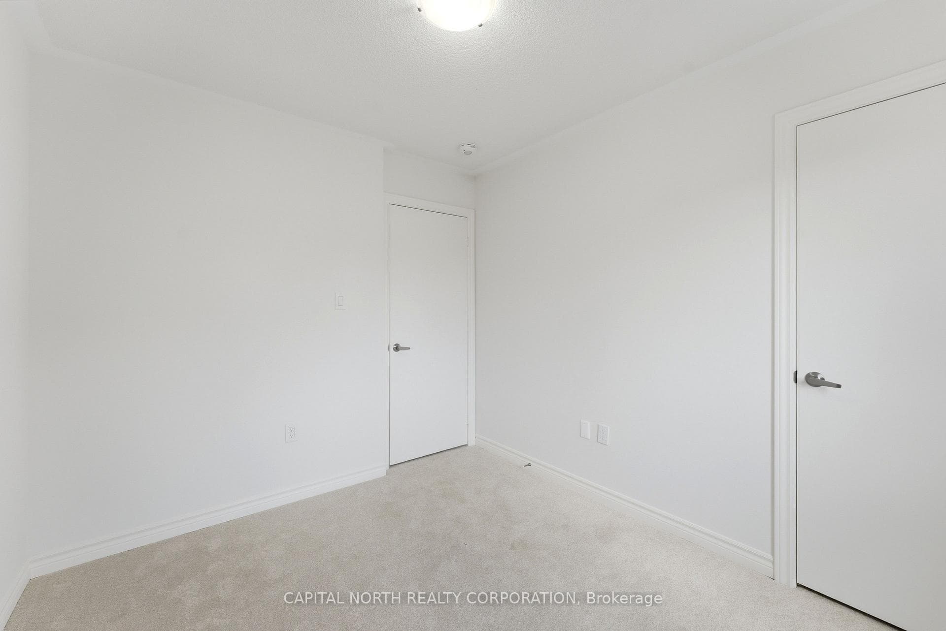 54 Touraine Avenue Unit 4 photo 12