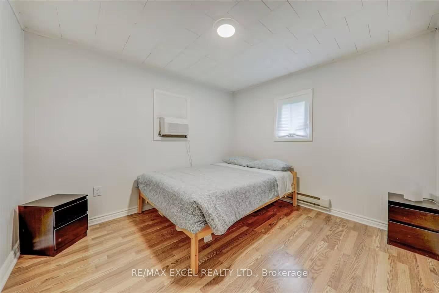 34 Hargrave Road photo 17