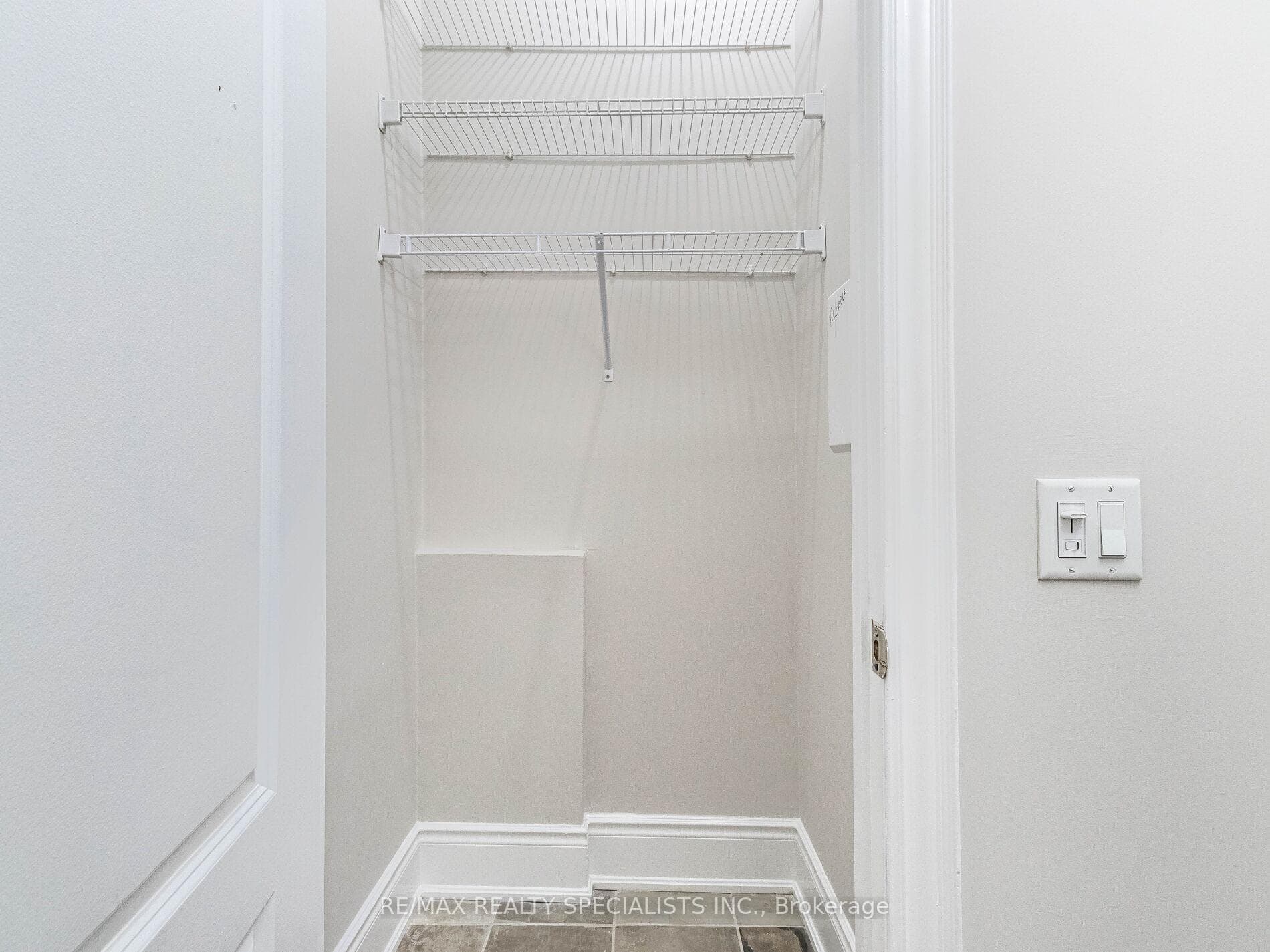 1111 Avenue Road Unit 102 photo 13