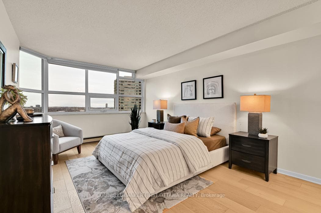 1510 Riverside Drive Unit 2303 photo 20