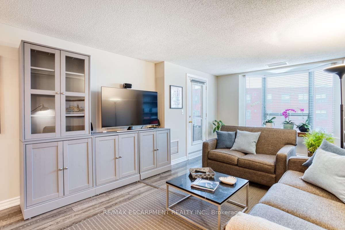 5 Ogilvie Street Unit 307 photo 12