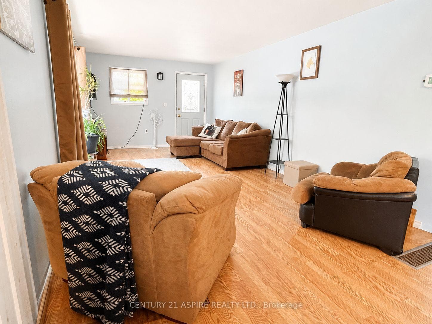 202 Brydges Road photo 22