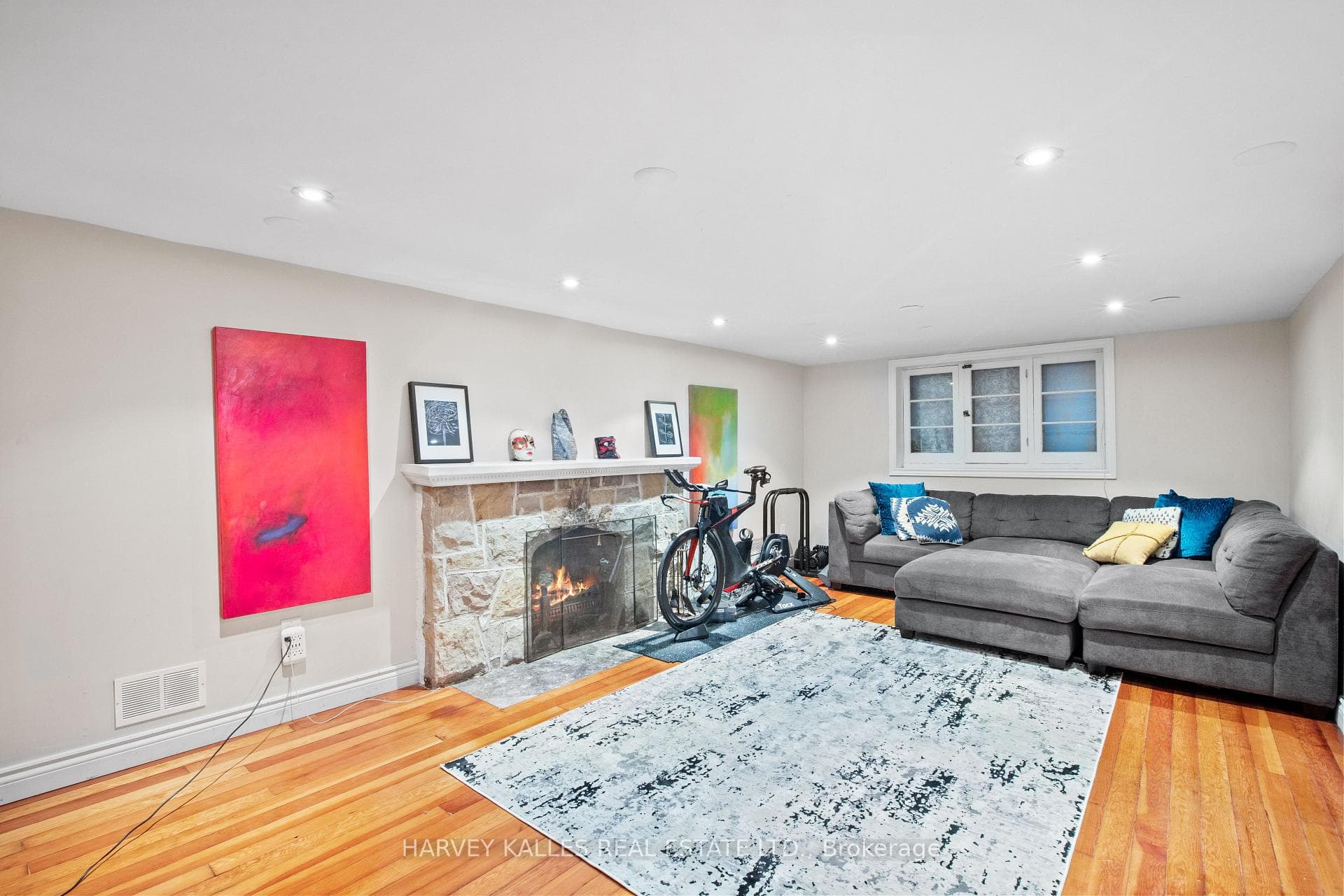 14 Lawnhurst Boulevard photo 32