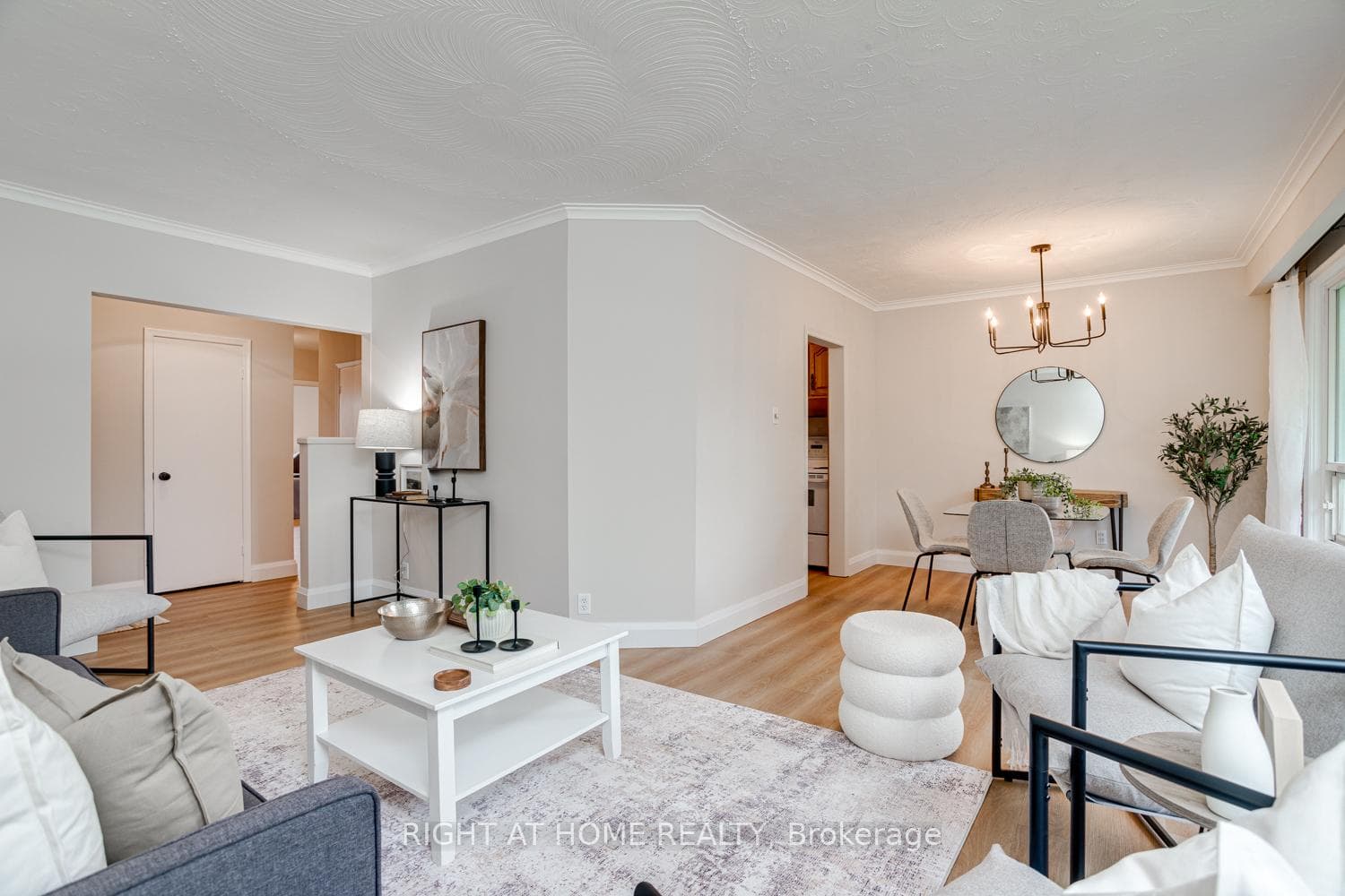 75 Milford Haven Drive photo 8