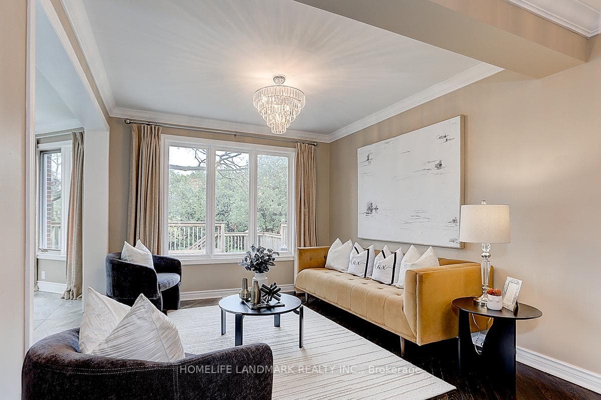25 Oakcrest Avenue photo 12