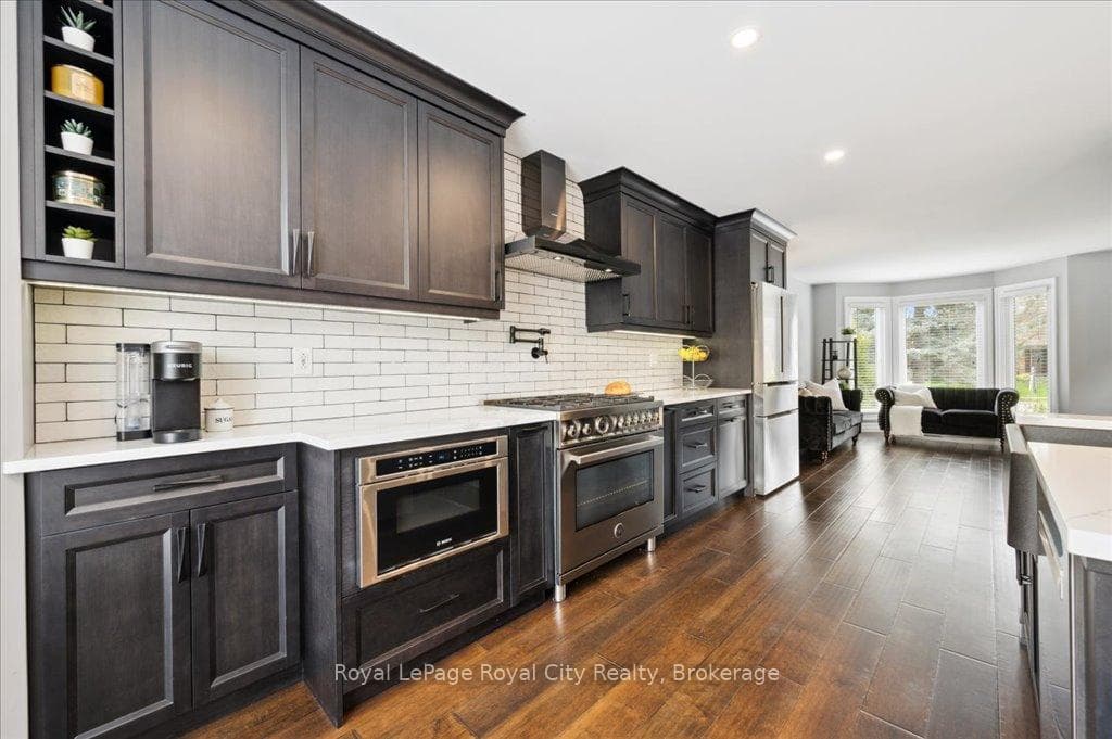 9 Kortright Road photo 8