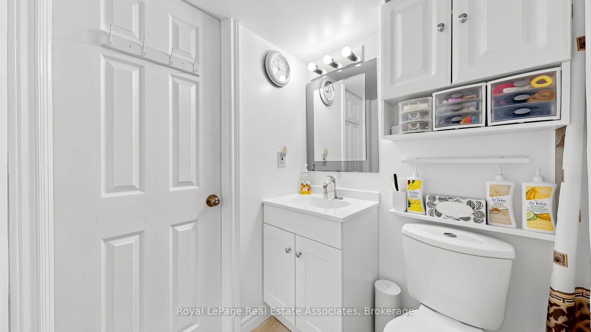 71 Addington Crescent photo 38