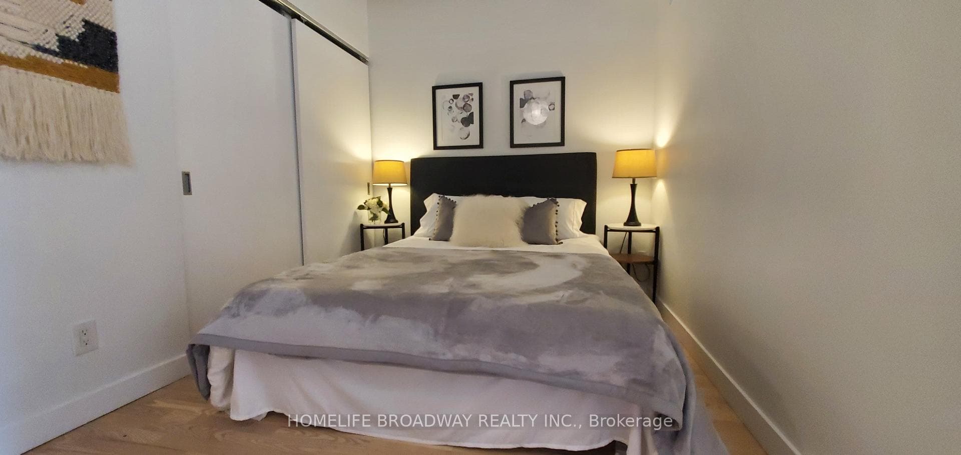 169 John Street Unit 303 photo 6