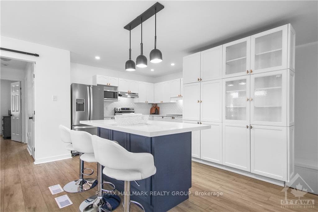 180 MORRIS Street photo 8