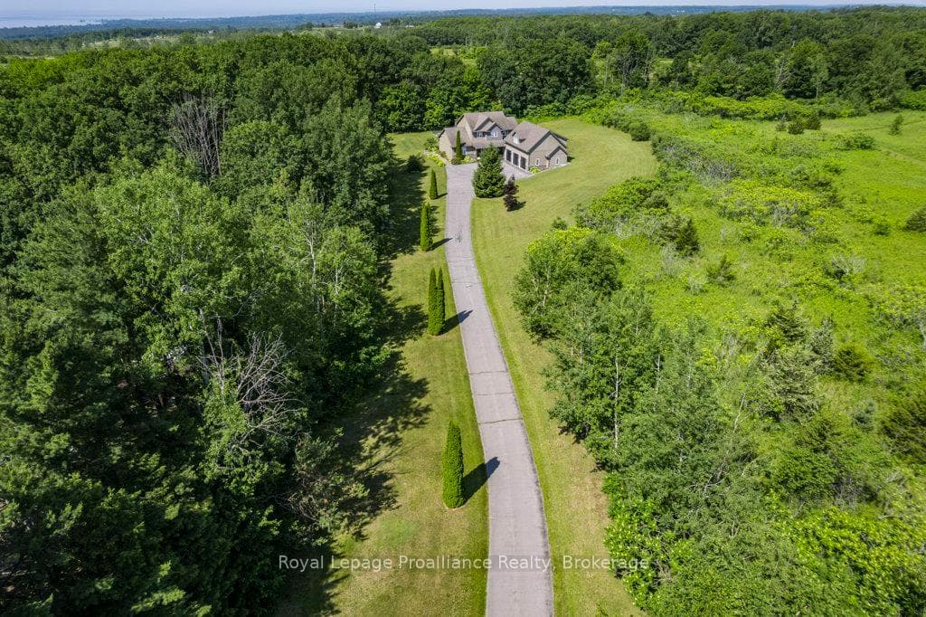 402 Fiddick Road photo 5