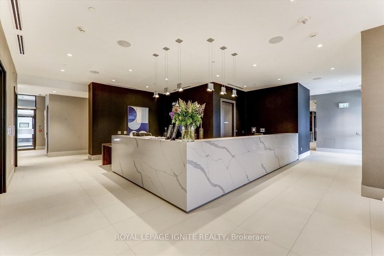 2550 Simcoe Street Unit 216 photo 4