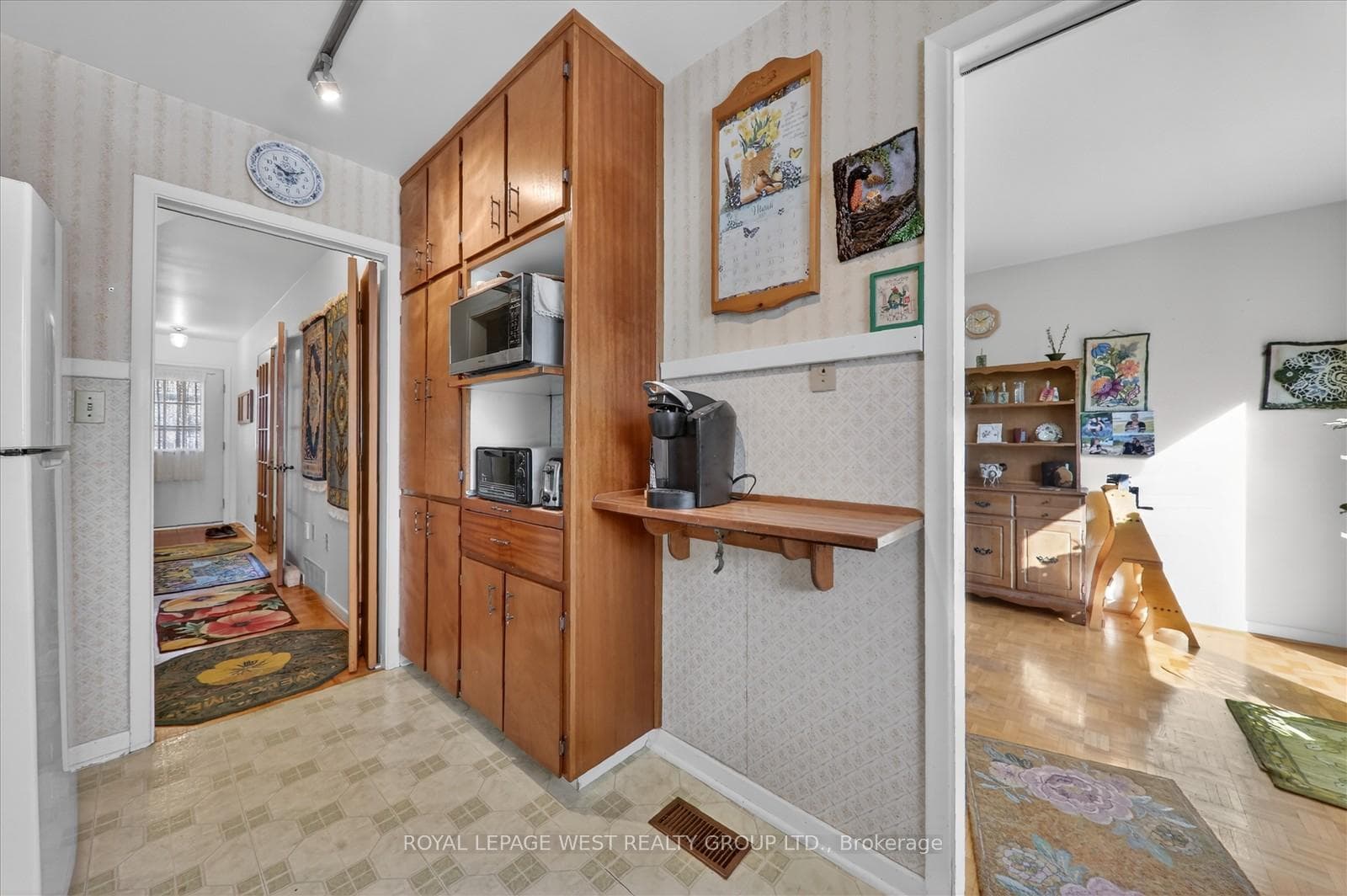 35 Roxaline Street photo 8
