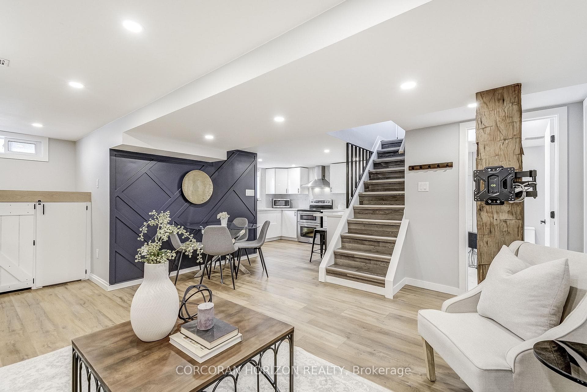 11 Thorncliff Drive photo 25
