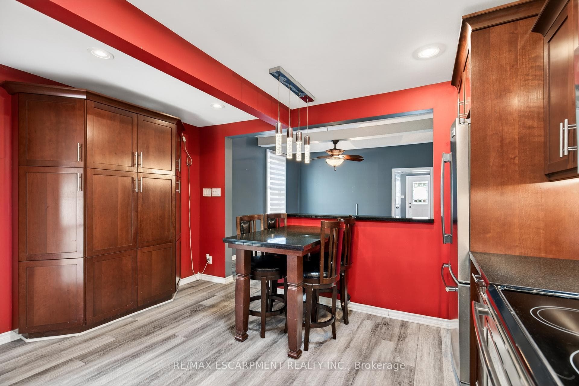 14 Cambridge Avenue photo 17