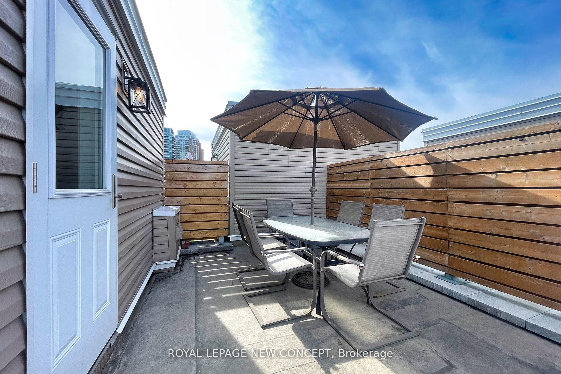 26 Douro Street Unit 330 photo 23