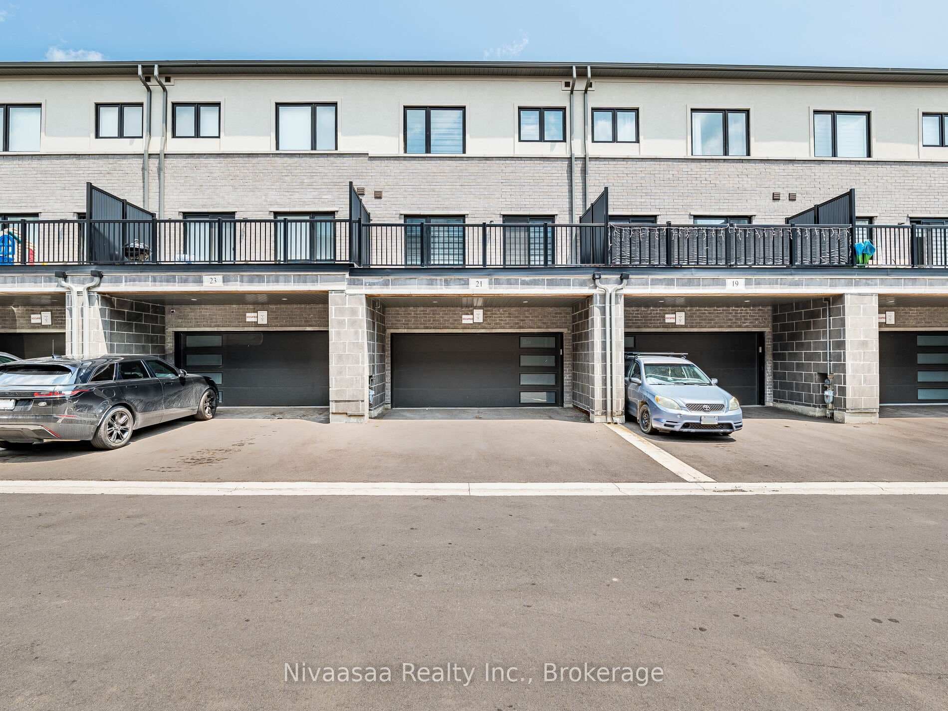 21 Lambert Lane photo 27