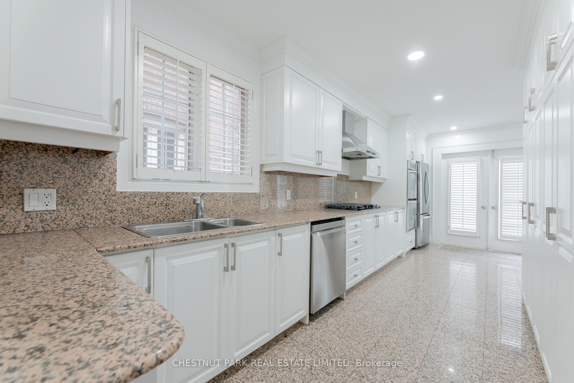 188 Hudson Drive photo 15