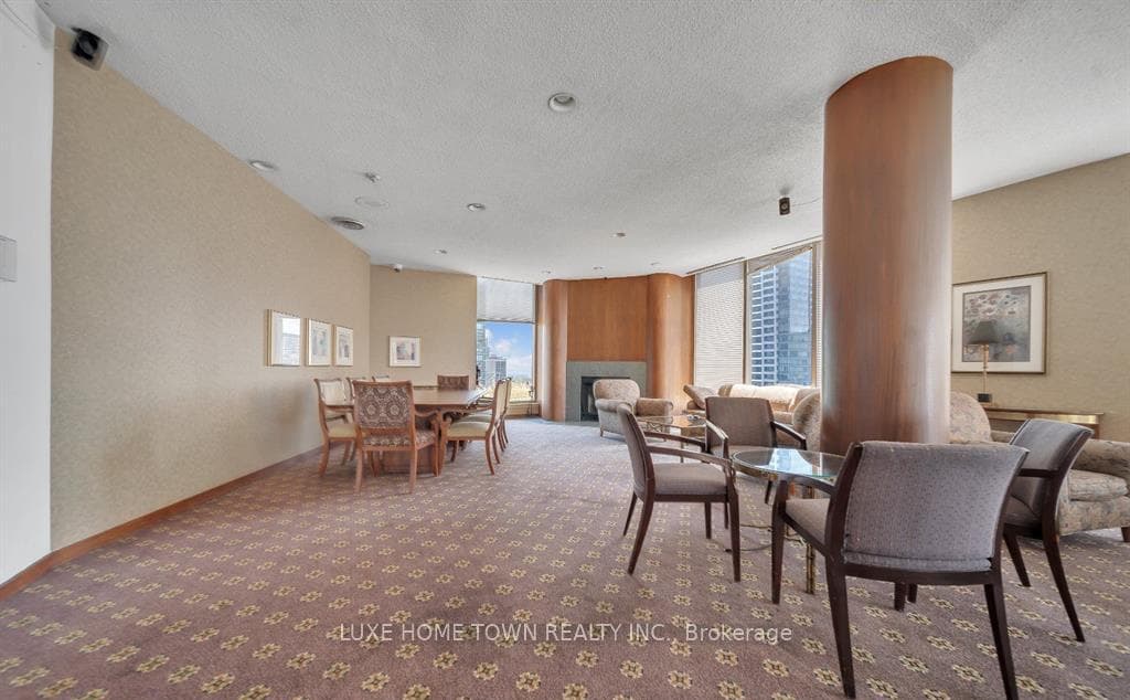 1055 Bay Street Unit 308 photo 26