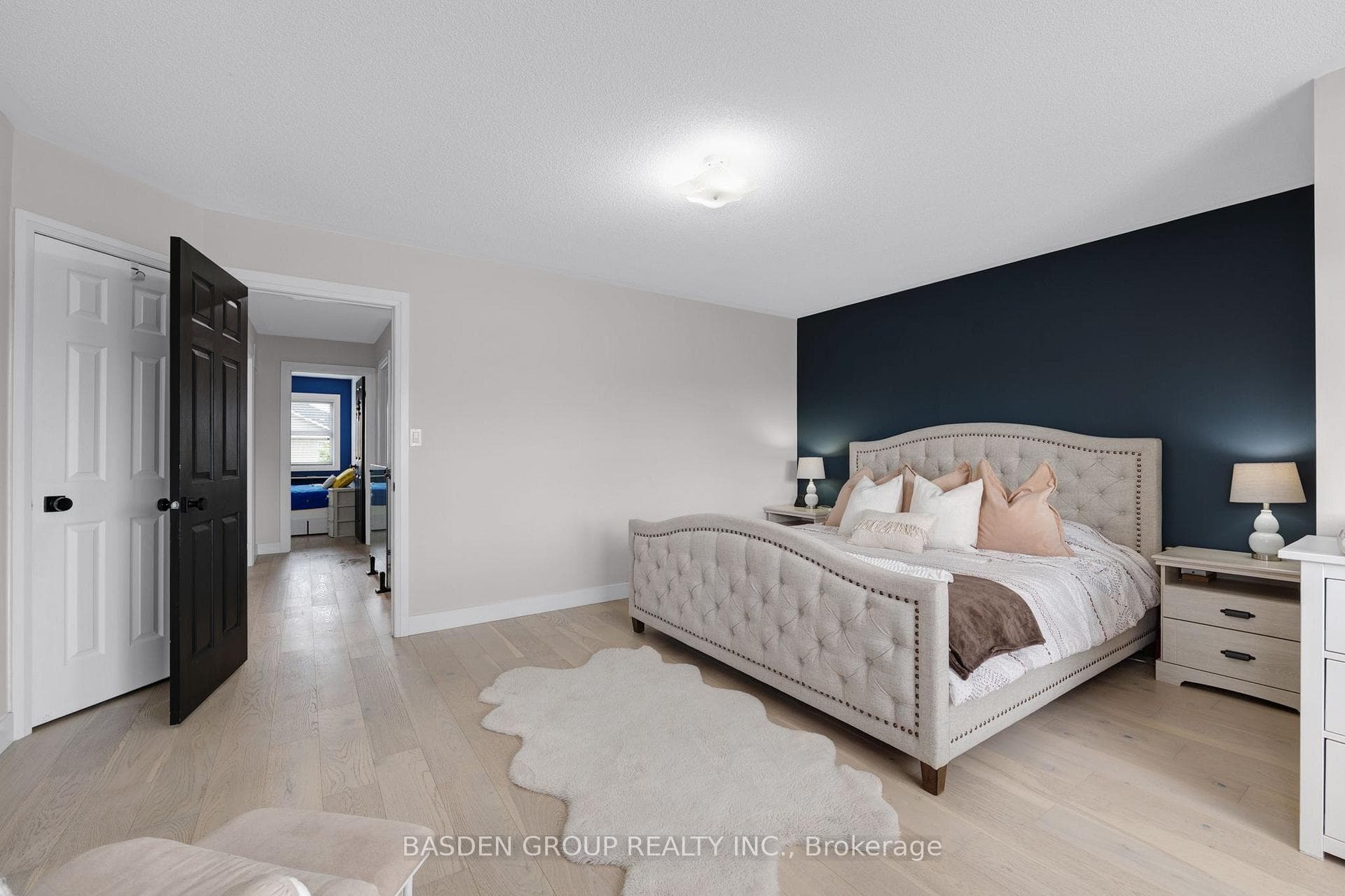 789 Miller Park Avenue photo 35
