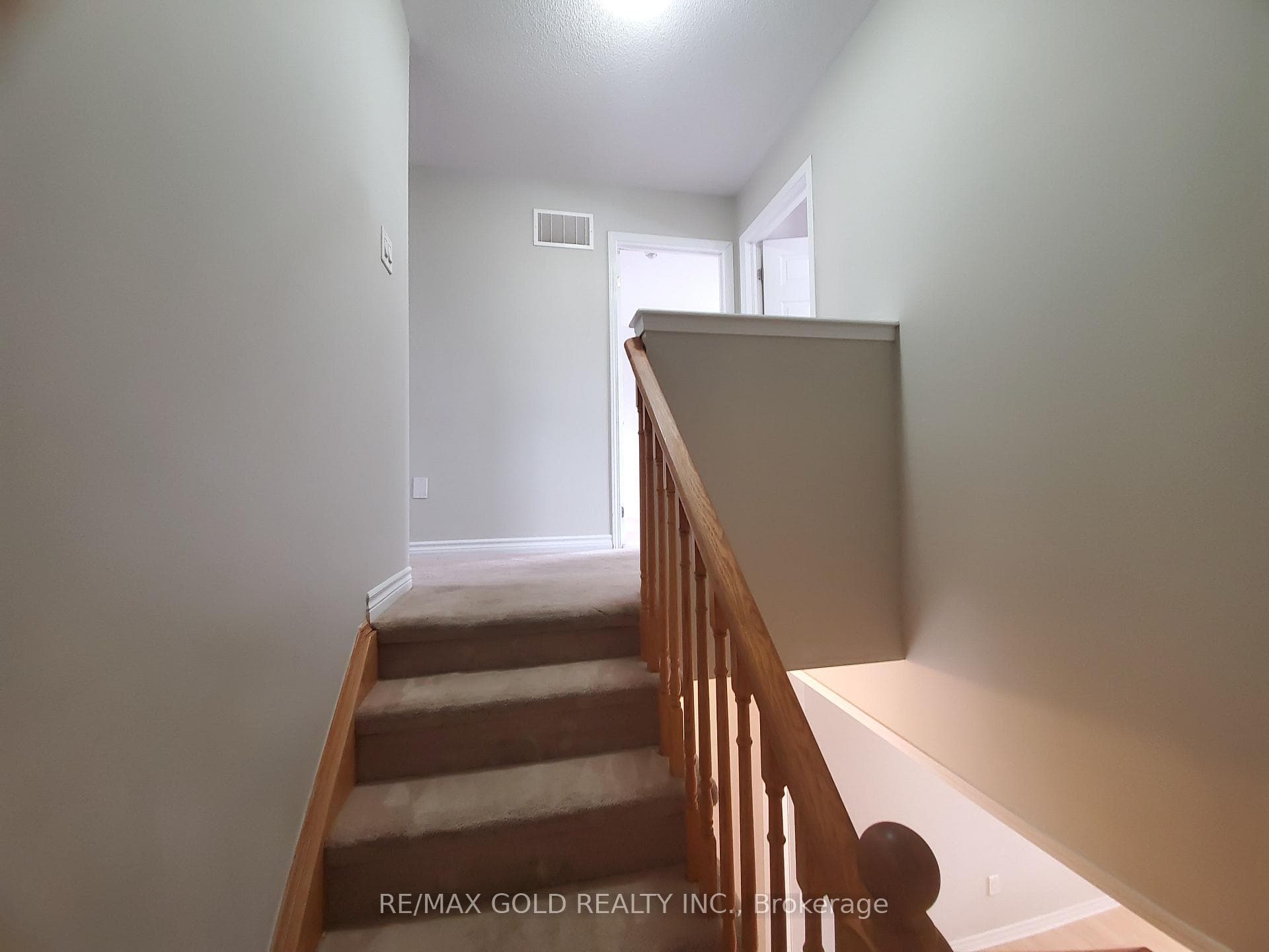 47 lothbury Drive photo 14