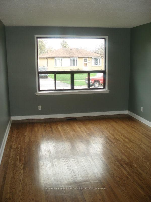513 Monteith Avenue photo 4