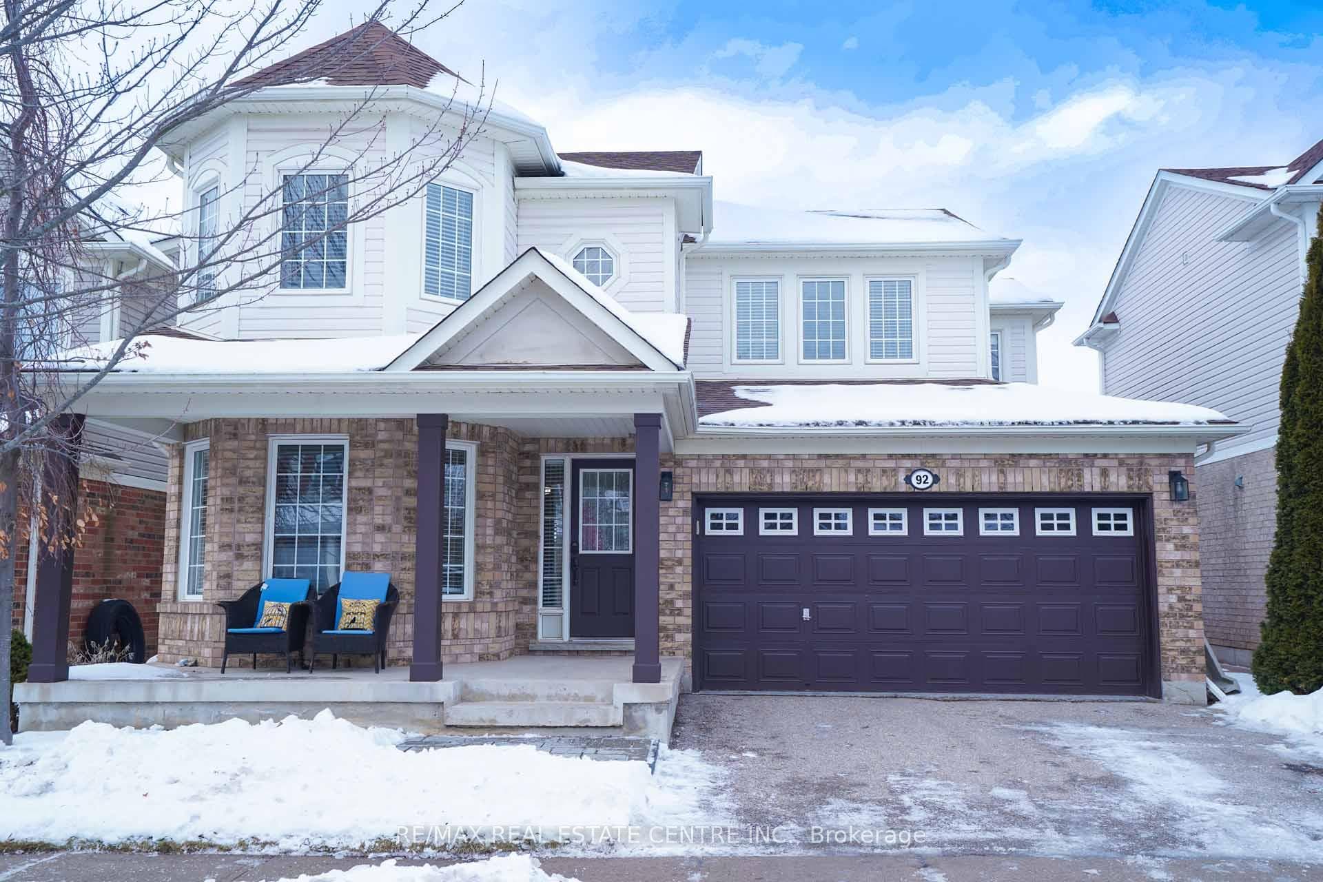92 Zieman Crescent photo 1