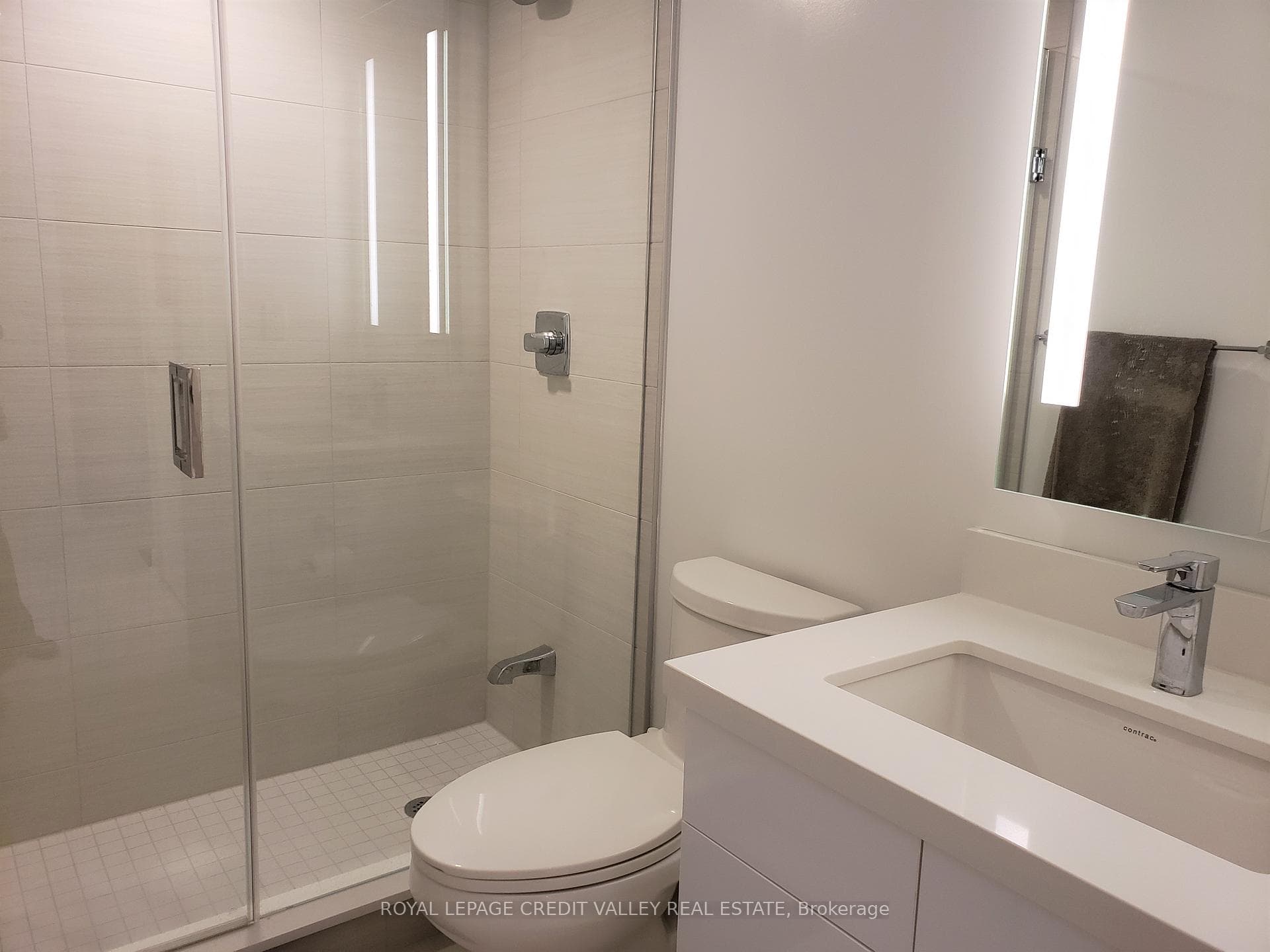 188 Cumberland Street Unit 1806 photo 5