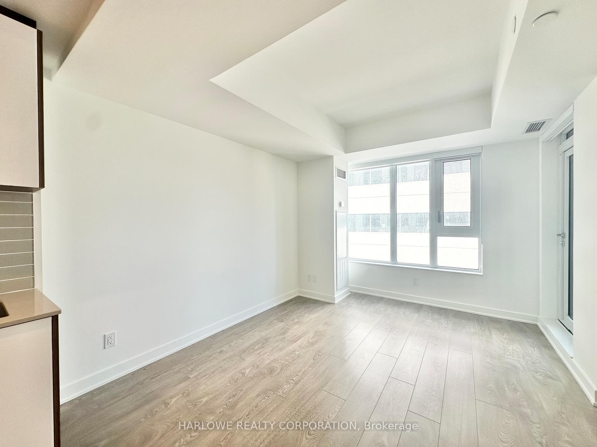 543 Richmond Street Unit 740 photo 8