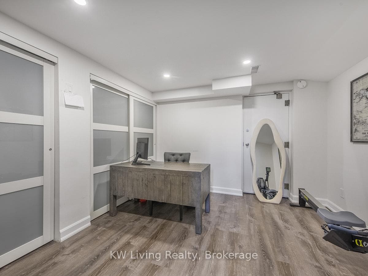 155 Woodbine Avenue Unit 7 photo 28