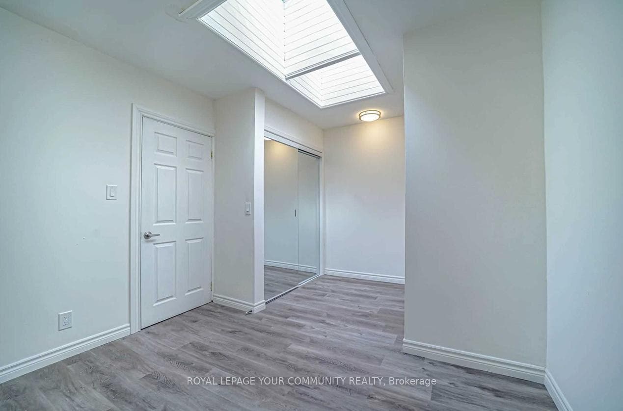 843 Danforth Avenue Unit Upper photo 24