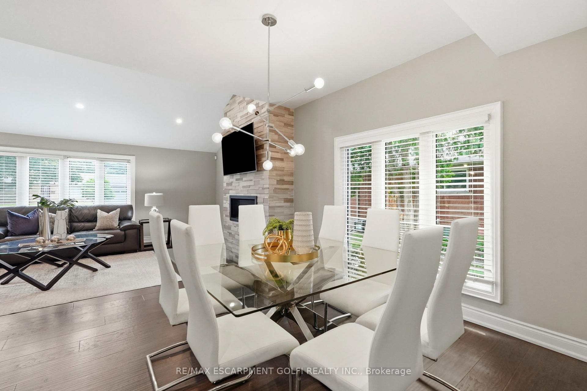 332 Woodworth Drive photo 10