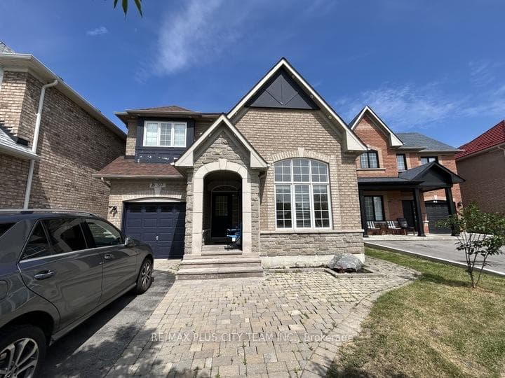 59 Trish Drive photo 1