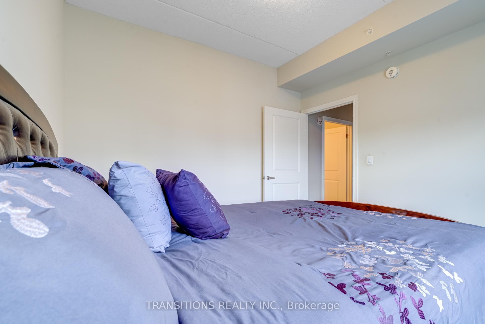 620 Sauve Street Unit 304 photo 9