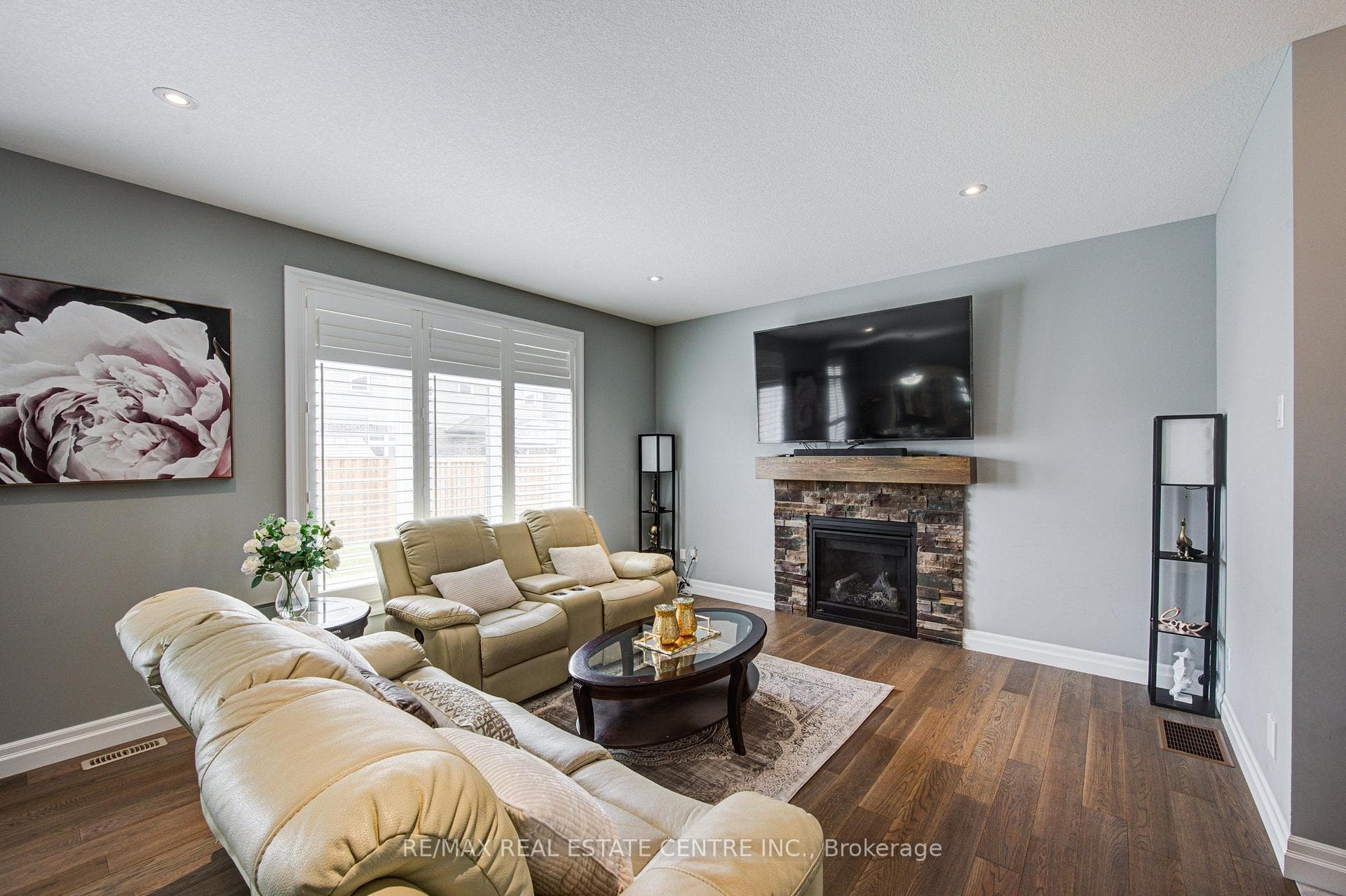 943 Downing Drive photo 9