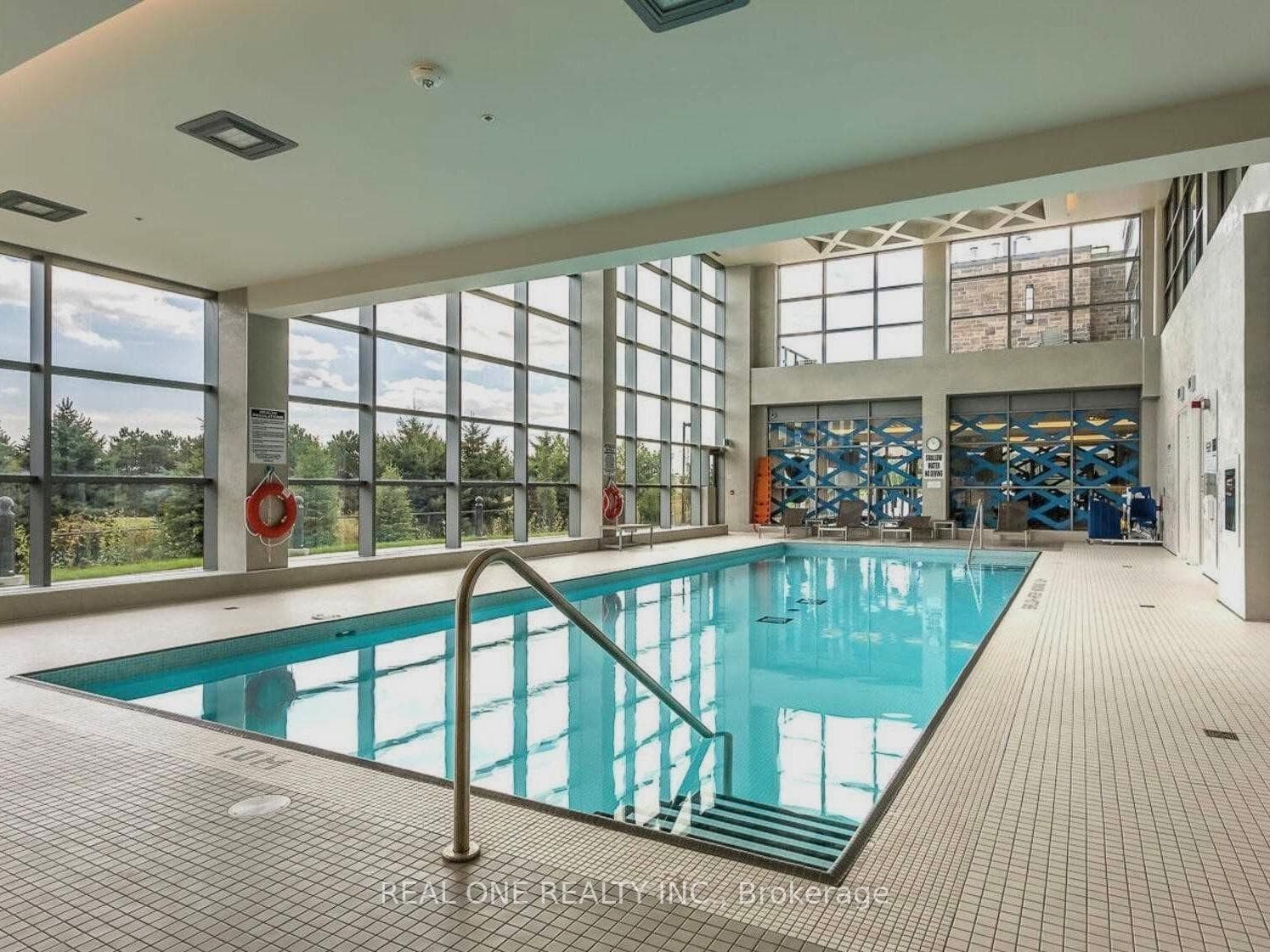 4677 Glen Erin Drive Unit 904 photo 12
