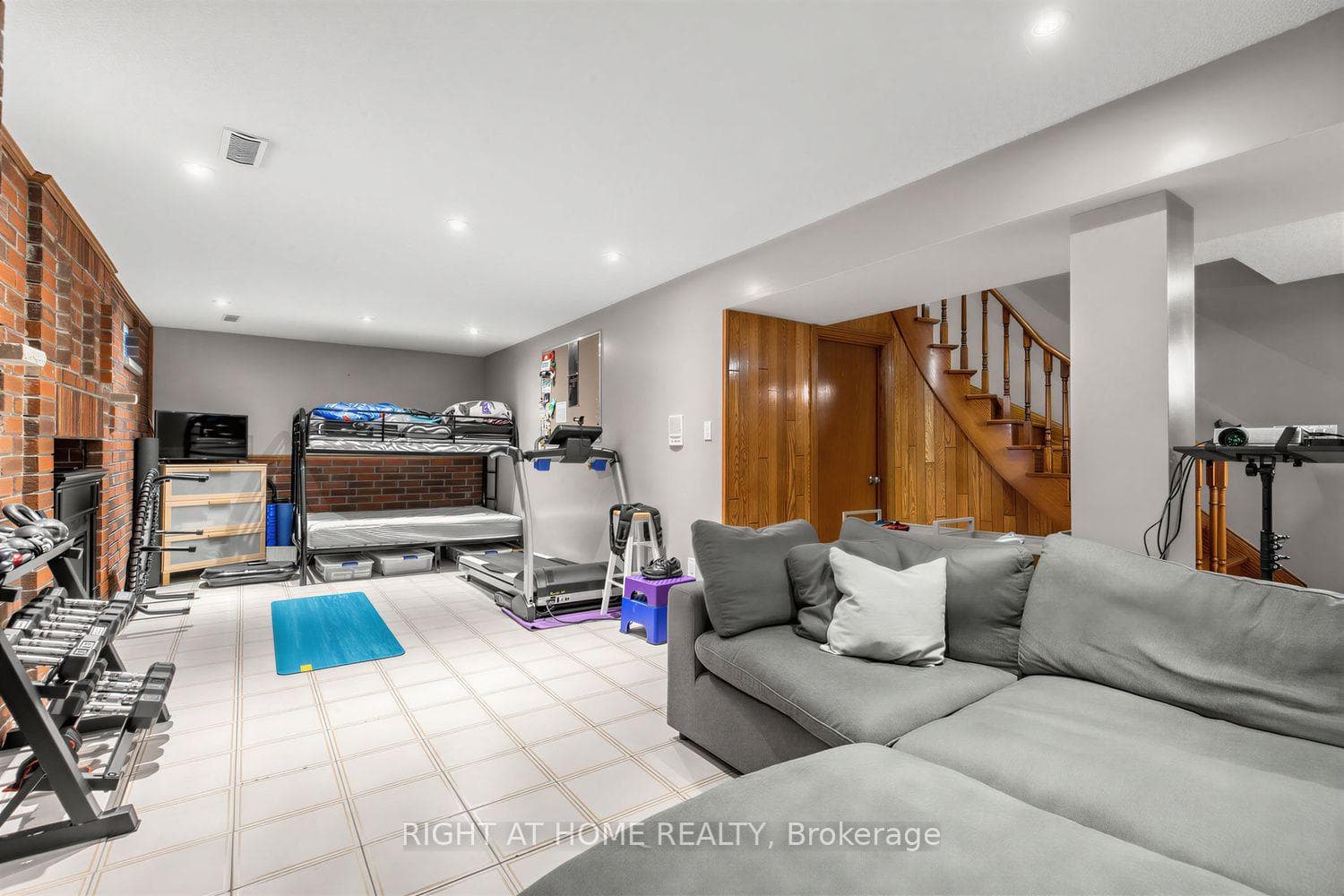 112 Belview Avenue photo 35