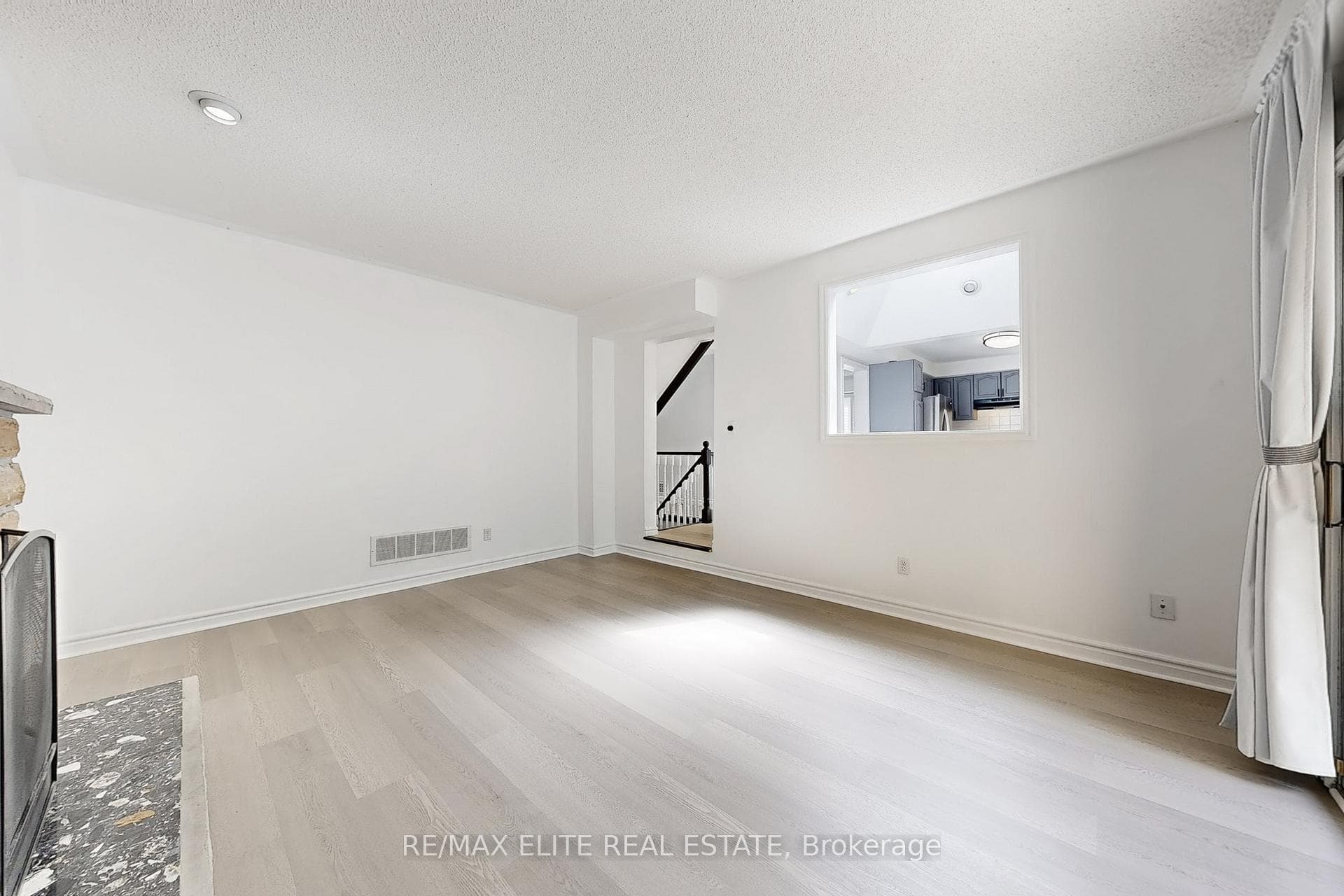48 John Button Boulevard photo 9