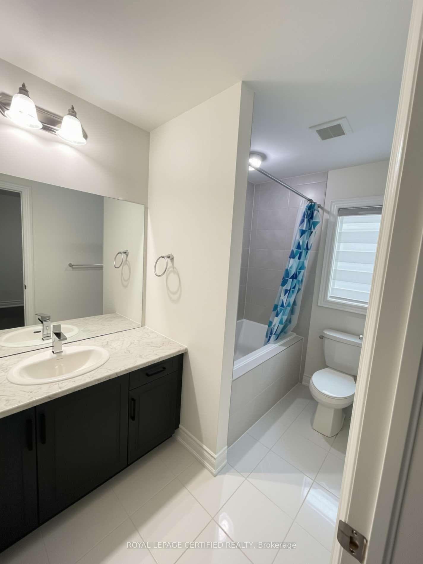 240 Seaview Heights photo 17