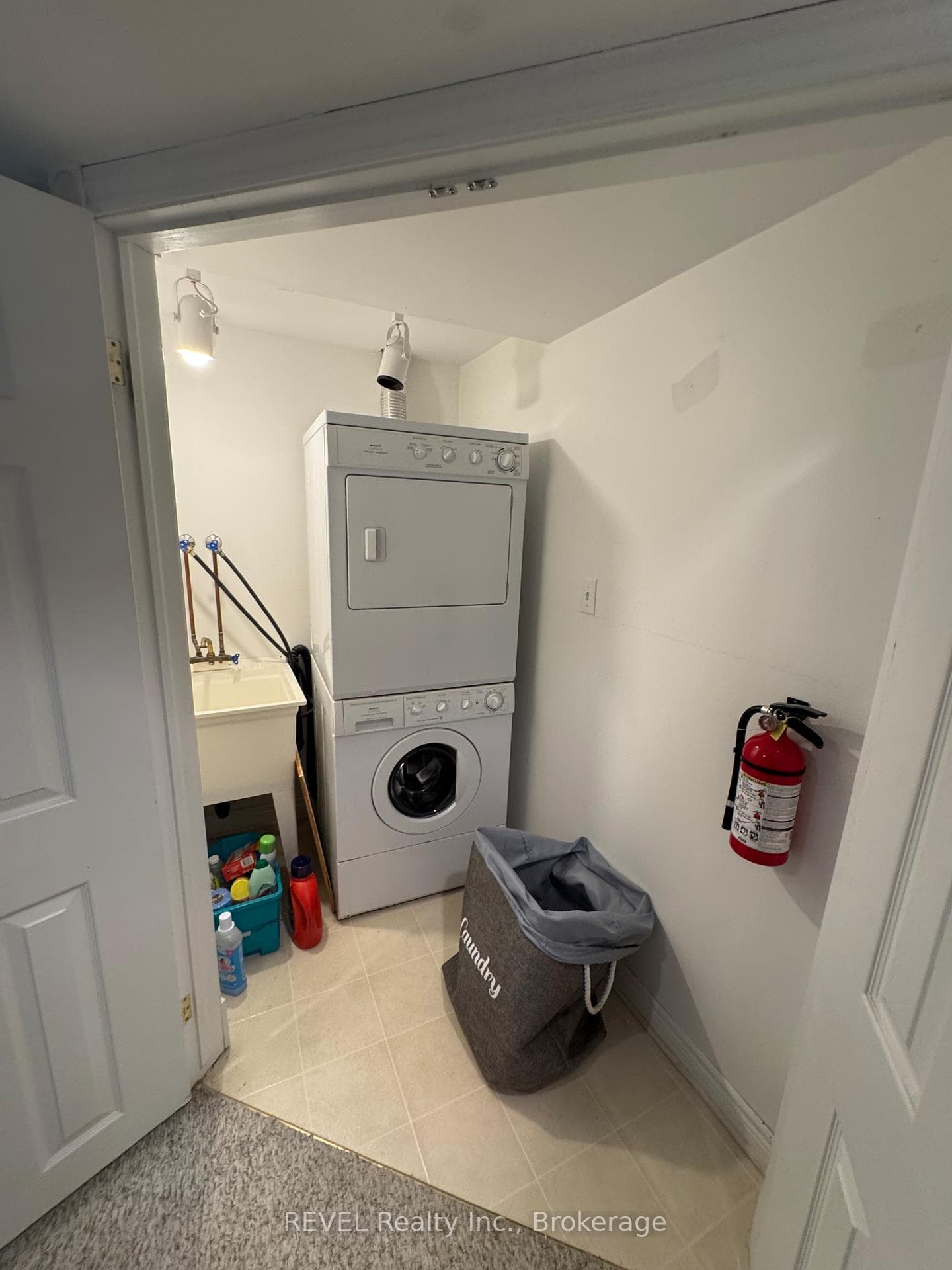 basement laundry